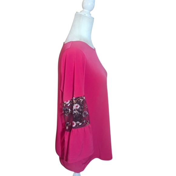 Susan Graver Liquid Knit Fuschia Pink top With Mesh Inlay Bell Sleeves  Sz S - Picture 2 of 7